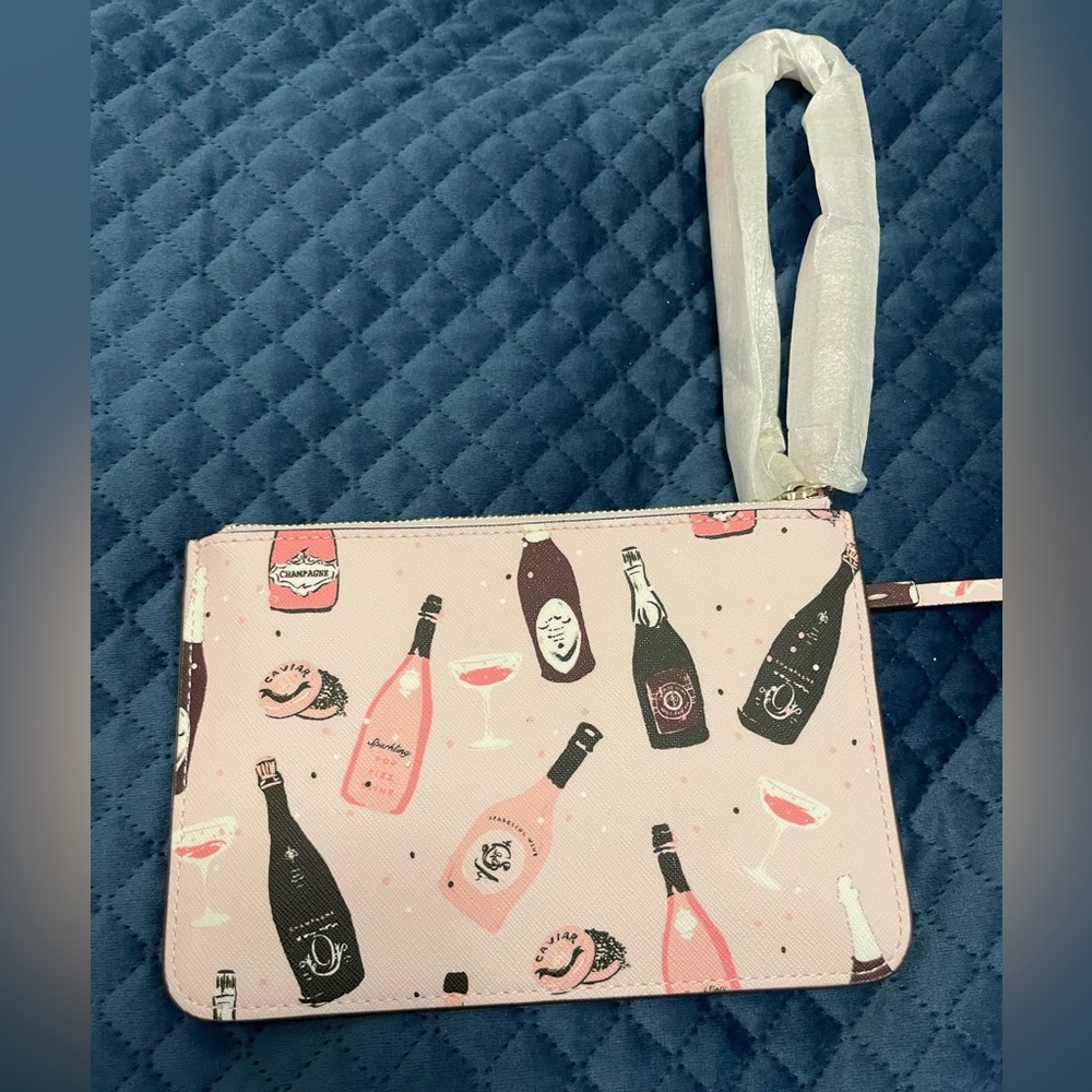 Kate Spade Wristlet - Picture 5 of 5